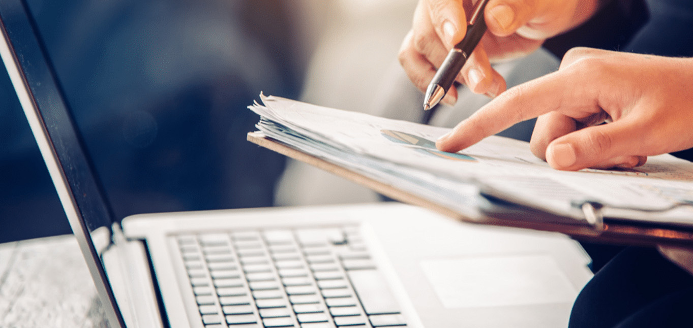 Marketing in the Digital Age: Expert Tips and Trends